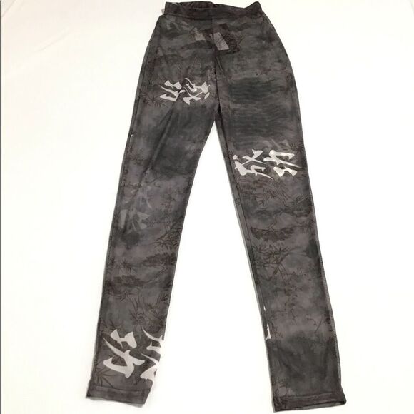 PRETTYLITTLETHING Grey Oriental Mesh High Waisted Leggings - Picture 3 of 6